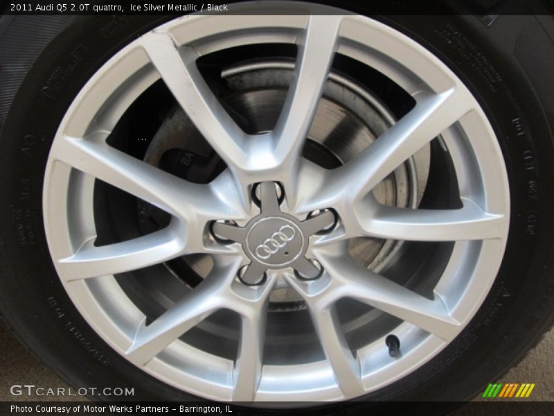Ice Silver Metallic / Black 2011 Audi Q5 2.0T quattro