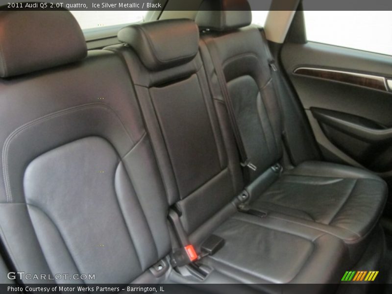 Ice Silver Metallic / Black 2011 Audi Q5 2.0T quattro