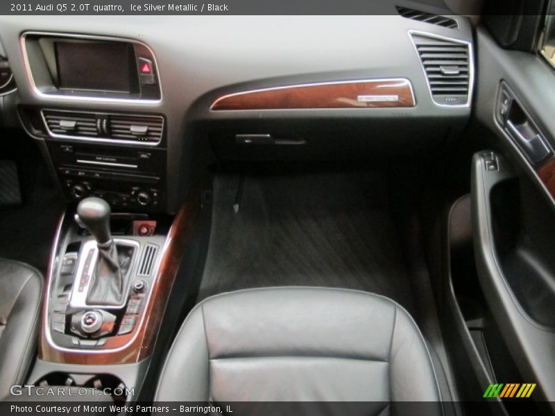 Ice Silver Metallic / Black 2011 Audi Q5 2.0T quattro