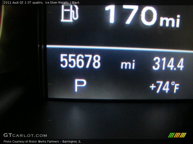 Ice Silver Metallic / Black 2011 Audi Q5 2.0T quattro