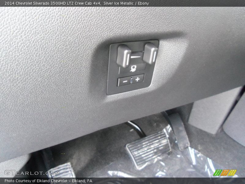 Silver Ice Metallic / Ebony 2014 Chevrolet Silverado 3500HD LTZ Crew Cab 4x4