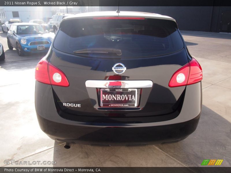 Wicked Black / Gray 2011 Nissan Rogue S