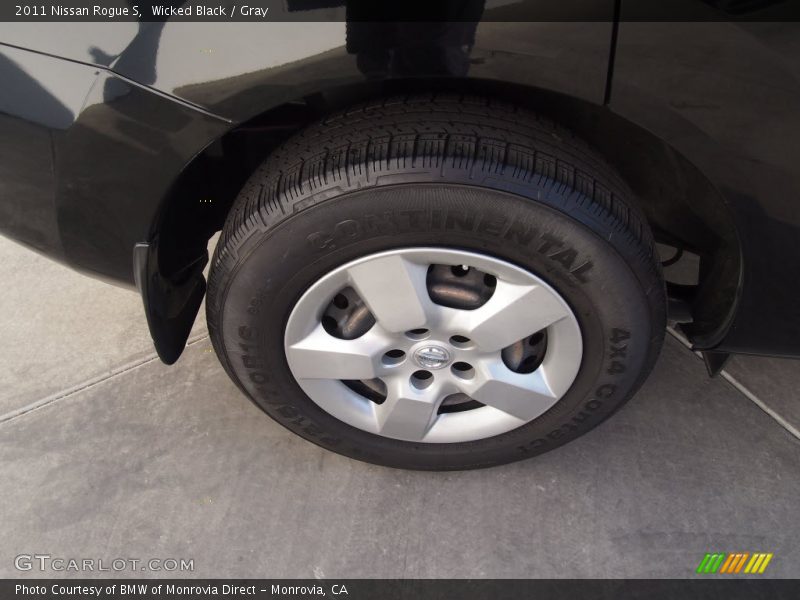 Wicked Black / Gray 2011 Nissan Rogue S