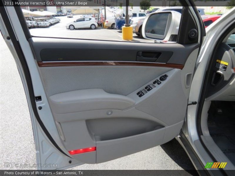 Ultra Silver / Beige 2011 Hyundai Veracruz GLS