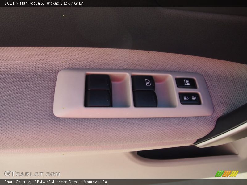 Wicked Black / Gray 2011 Nissan Rogue S