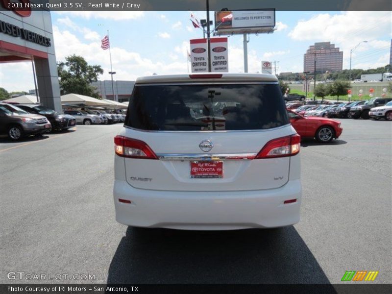 Pearl White / Gray 2011 Nissan Quest 3.5 SV