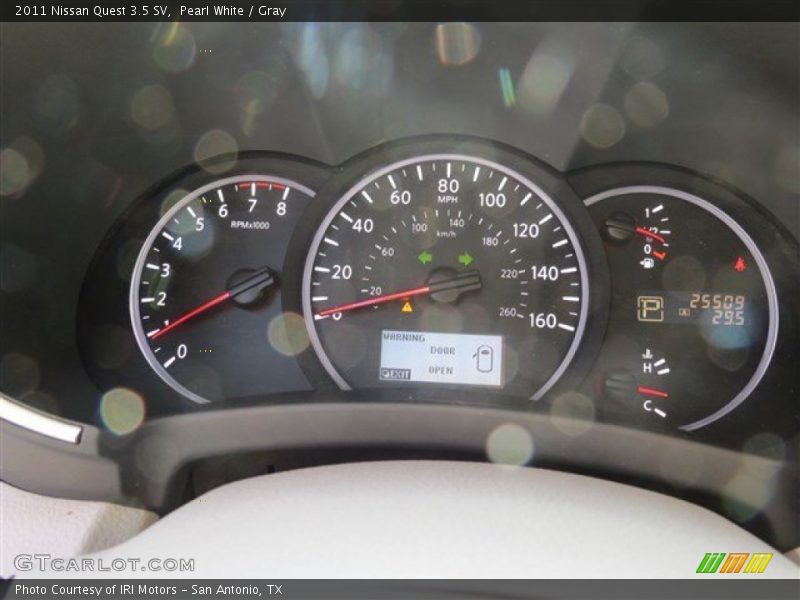 Pearl White / Gray 2011 Nissan Quest 3.5 SV