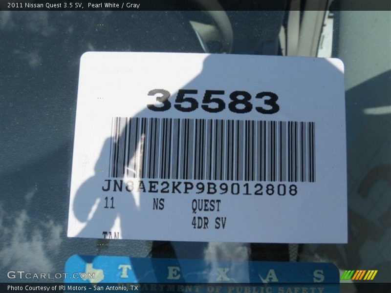 Pearl White / Gray 2011 Nissan Quest 3.5 SV