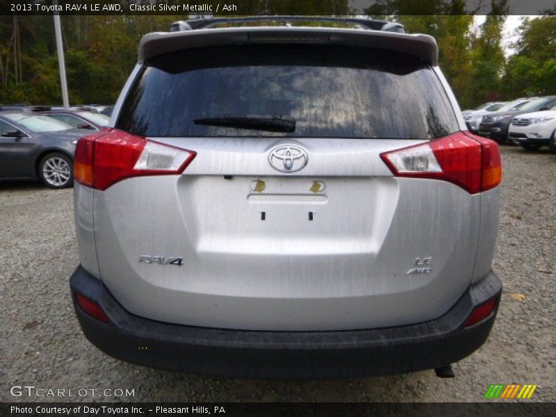 Classic Silver Metallic / Ash 2013 Toyota RAV4 LE AWD