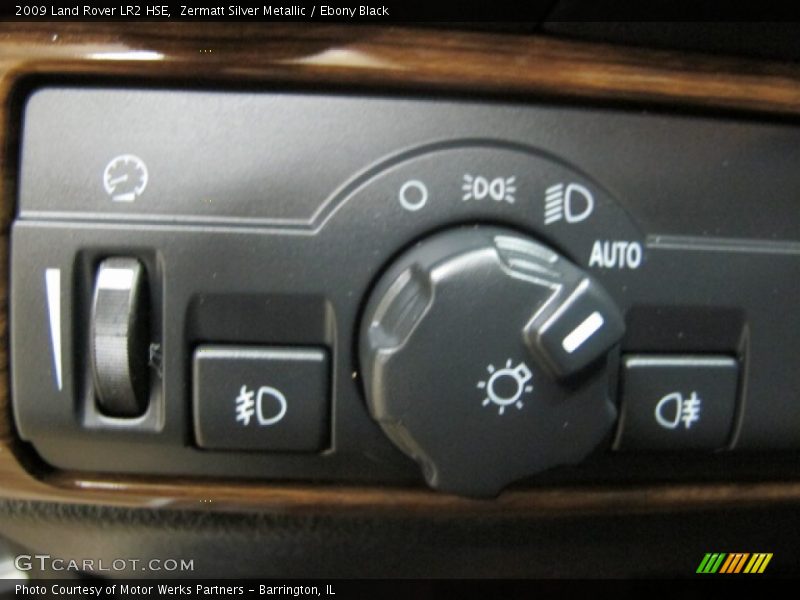 Zermatt Silver Metallic / Ebony Black 2009 Land Rover LR2 HSE