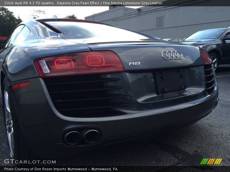 Daytona Grey Pearl Effect / Fine Nappa Limestone Grey Leather 2009 Audi R8 4.2 FSI quattro