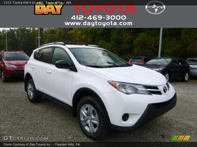 Super White / Ash 2013 Toyota RAV4 LE AWD