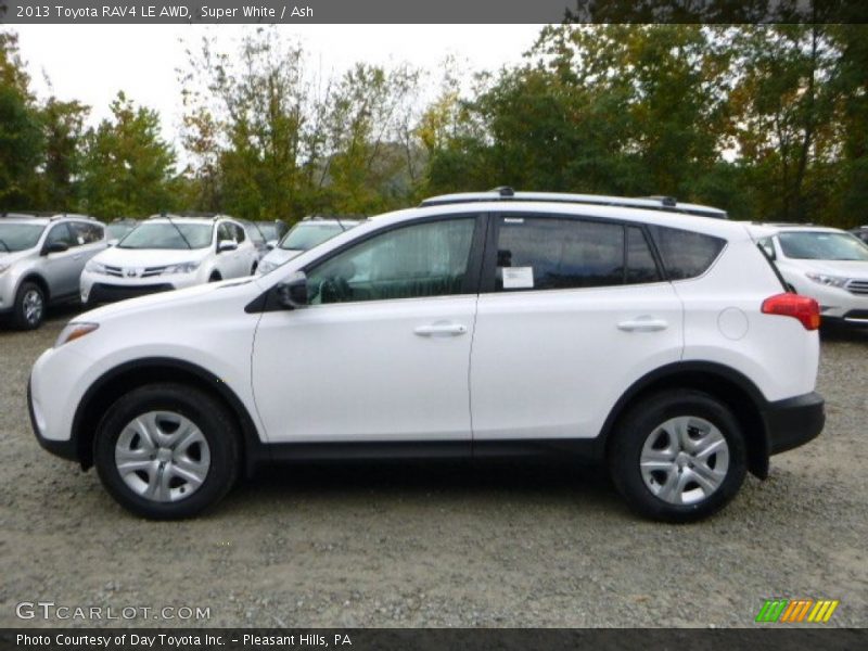 Super White / Ash 2013 Toyota RAV4 LE AWD