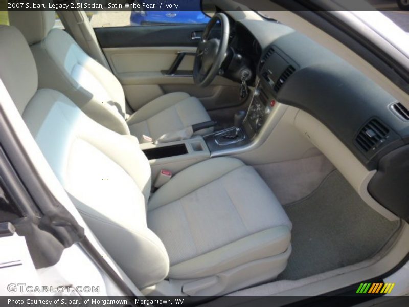 Satin White Pearl / Ivory 2007 Subaru Legacy 2.5i Sedan