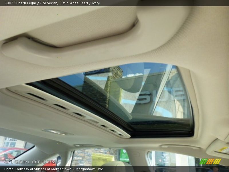 Satin White Pearl / Ivory 2007 Subaru Legacy 2.5i Sedan
