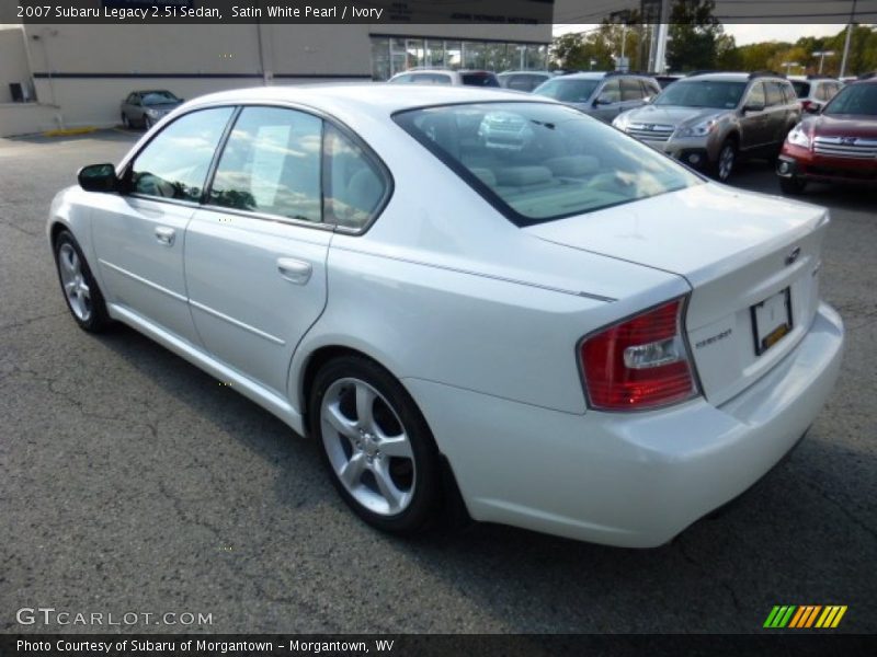 Satin White Pearl / Ivory 2007 Subaru Legacy 2.5i Sedan