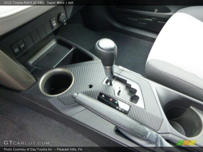 Super White / Ash 2013 Toyota RAV4 LE AWD