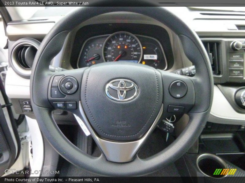 Super White / Ash 2013 Toyota RAV4 LE AWD
