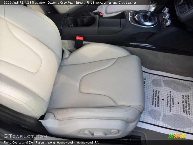 Daytona Grey Pearl Effect / Fine Nappa Limestone Grey Leather 2009 Audi R8 4.2 FSI quattro