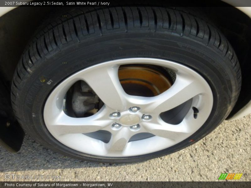 Satin White Pearl / Ivory 2007 Subaru Legacy 2.5i Sedan