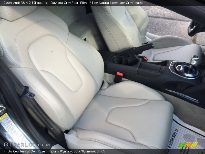 Front Seat of 2009 R8 4.2 FSI quattro