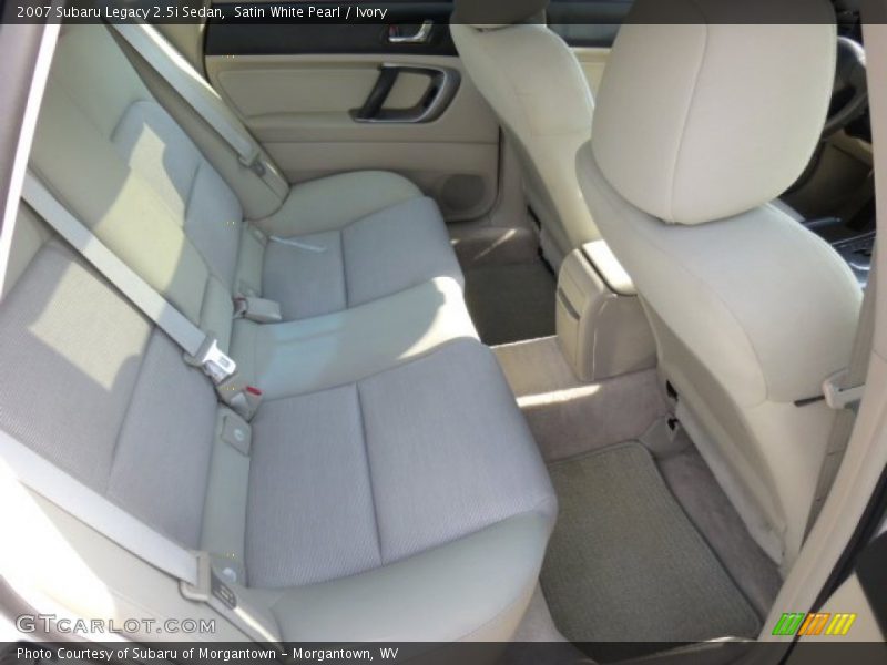 Satin White Pearl / Ivory 2007 Subaru Legacy 2.5i Sedan