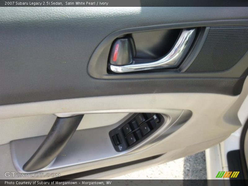 Satin White Pearl / Ivory 2007 Subaru Legacy 2.5i Sedan