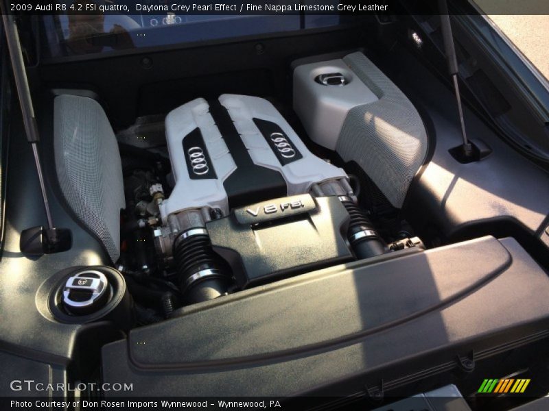  2009 R8 4.2 FSI quattro Engine - 4.2 Liter FSI DOHC 32-Valve VVT V8