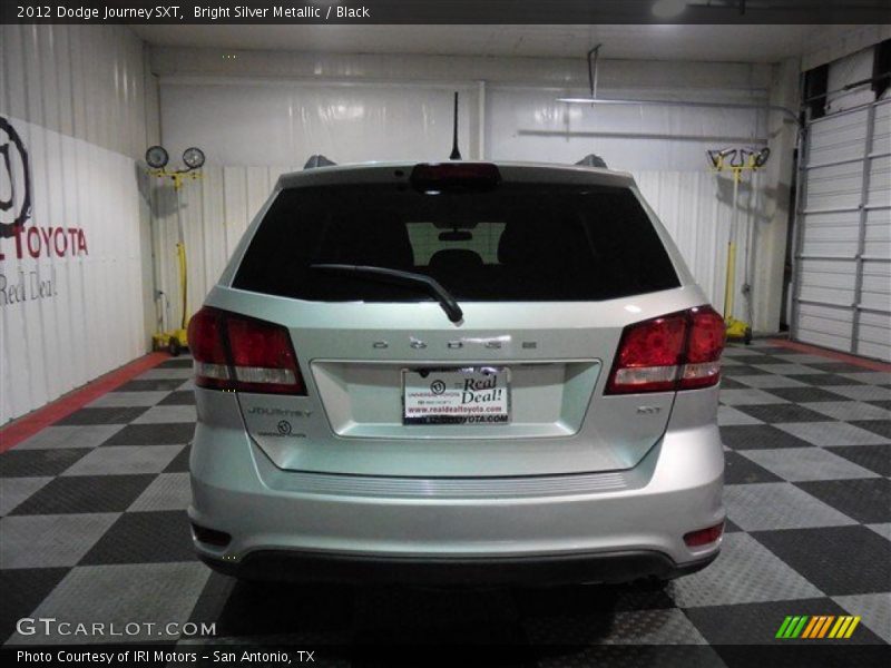 Bright Silver Metallic / Black 2012 Dodge Journey SXT