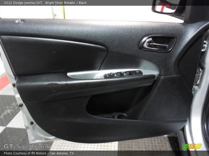 Bright Silver Metallic / Black 2012 Dodge Journey SXT