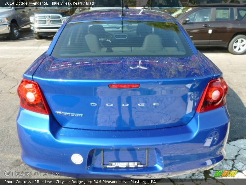 Blue Streak Pearl / Black 2014 Dodge Avenger SE