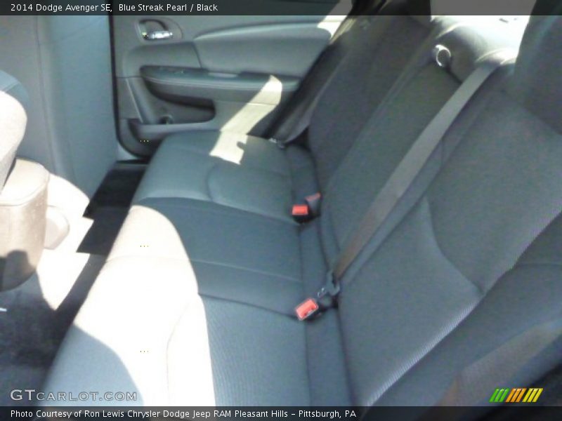 Blue Streak Pearl / Black 2014 Dodge Avenger SE