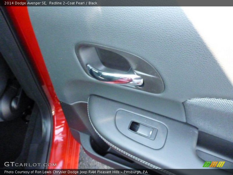 Redline 2-Coat Pearl / Black 2014 Dodge Avenger SE