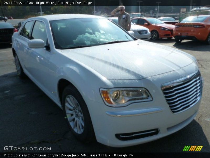Bright White / Black/Light Frost Beige 2014 Chrysler 300