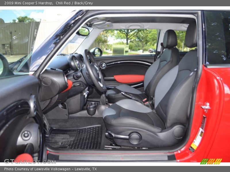 Front Seat of 2009 Cooper S Hardtop