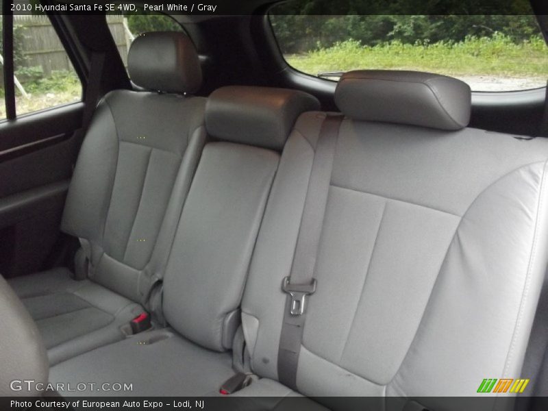 Pearl White / Gray 2010 Hyundai Santa Fe SE 4WD