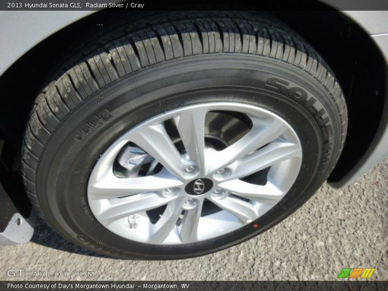 Radiant Silver / Gray 2013 Hyundai Sonata GLS
