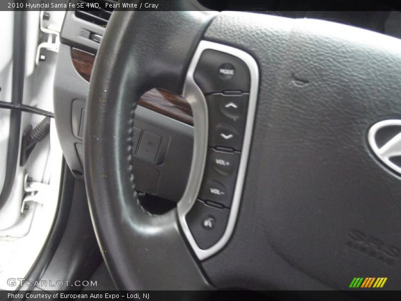 Pearl White / Gray 2010 Hyundai Santa Fe SE 4WD