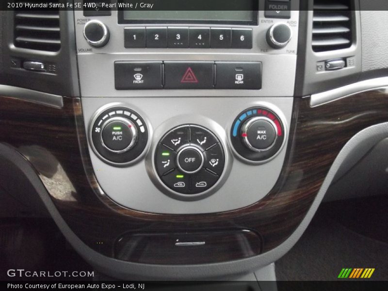 Pearl White / Gray 2010 Hyundai Santa Fe SE 4WD
