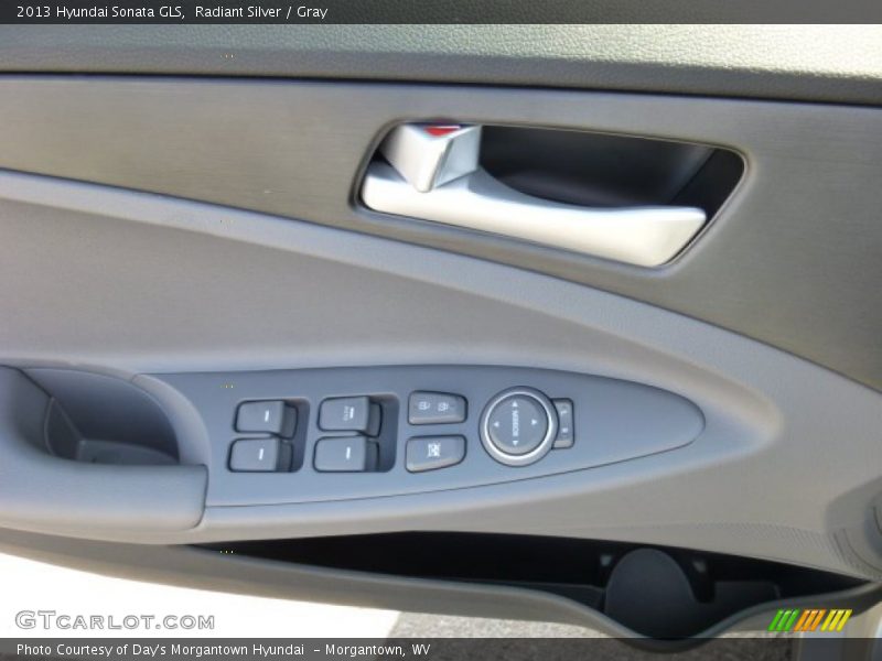 Radiant Silver / Gray 2013 Hyundai Sonata GLS