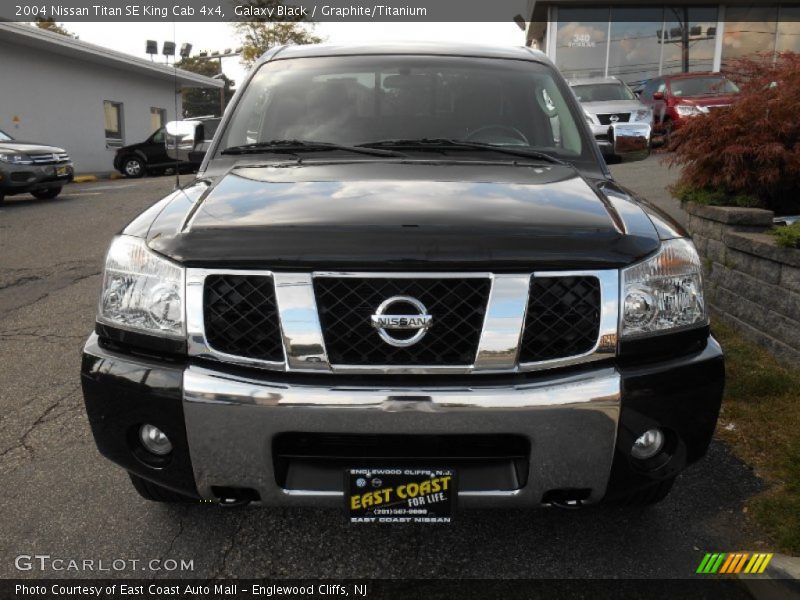 Galaxy Black / Graphite/Titanium 2004 Nissan Titan SE King Cab 4x4