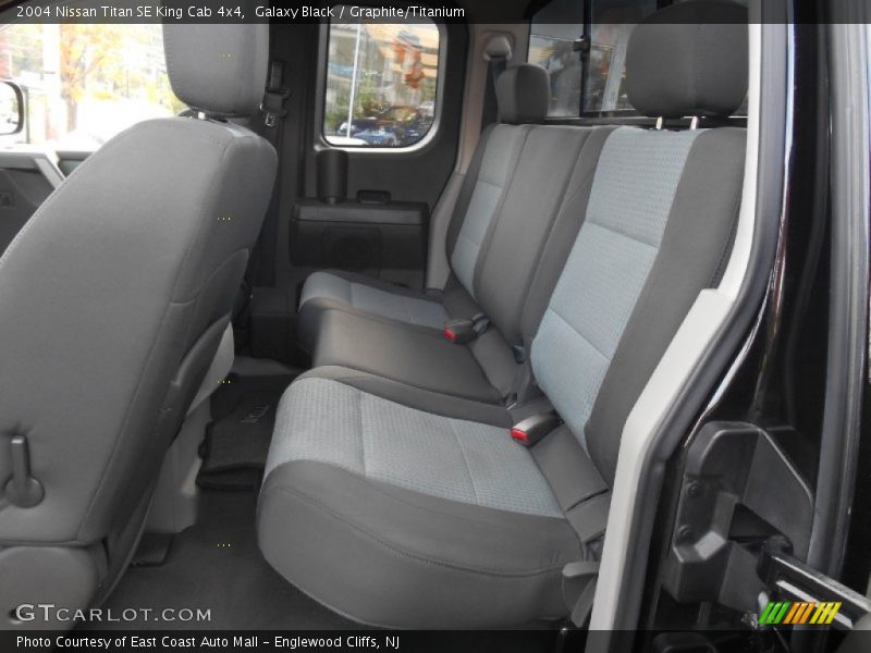 Galaxy Black / Graphite/Titanium 2004 Nissan Titan SE King Cab 4x4