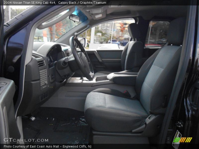 Galaxy Black / Graphite/Titanium 2004 Nissan Titan SE King Cab 4x4