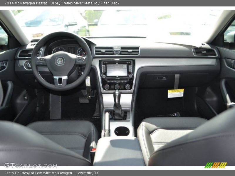 Reflex Silver Metallic / Titan Black 2014 Volkswagen Passat TDI SE