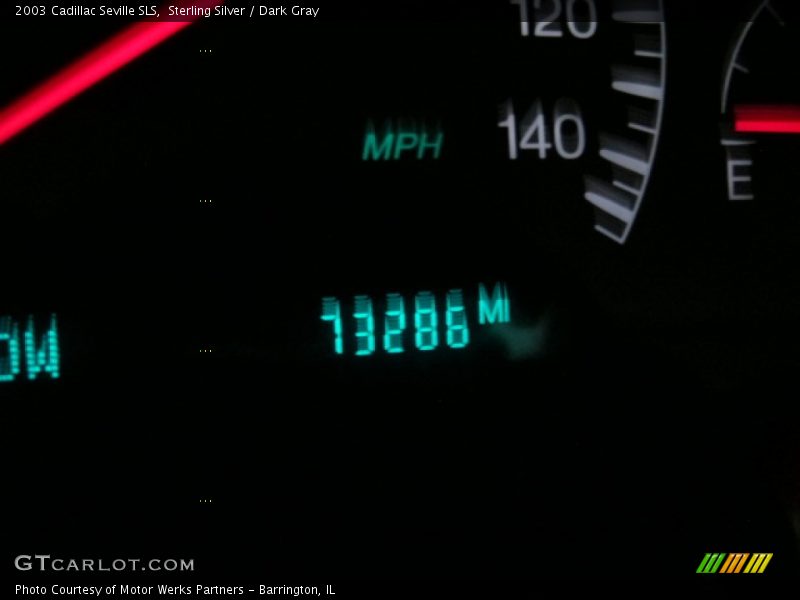 Sterling Silver / Dark Gray 2003 Cadillac Seville SLS