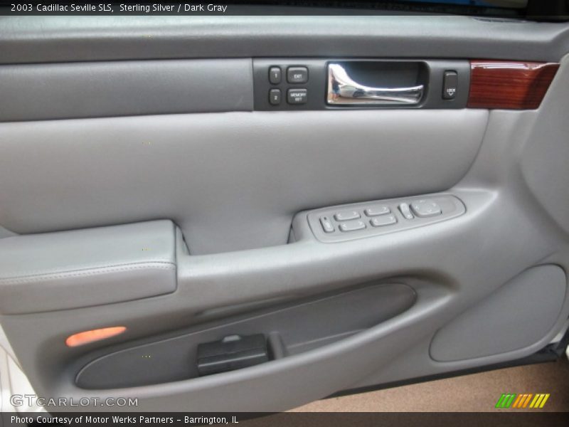 Sterling Silver / Dark Gray 2003 Cadillac Seville SLS