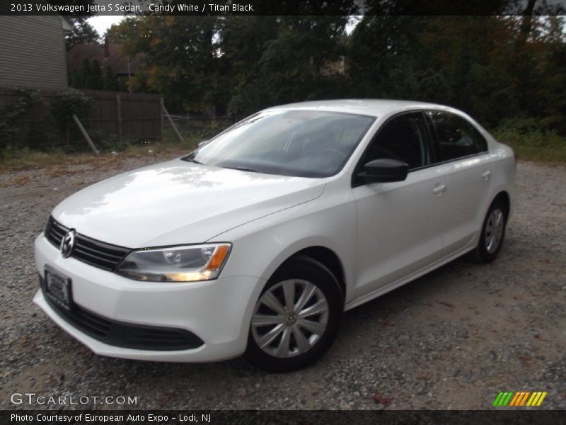 Candy White / Titan Black 2013 Volkswagen Jetta S Sedan