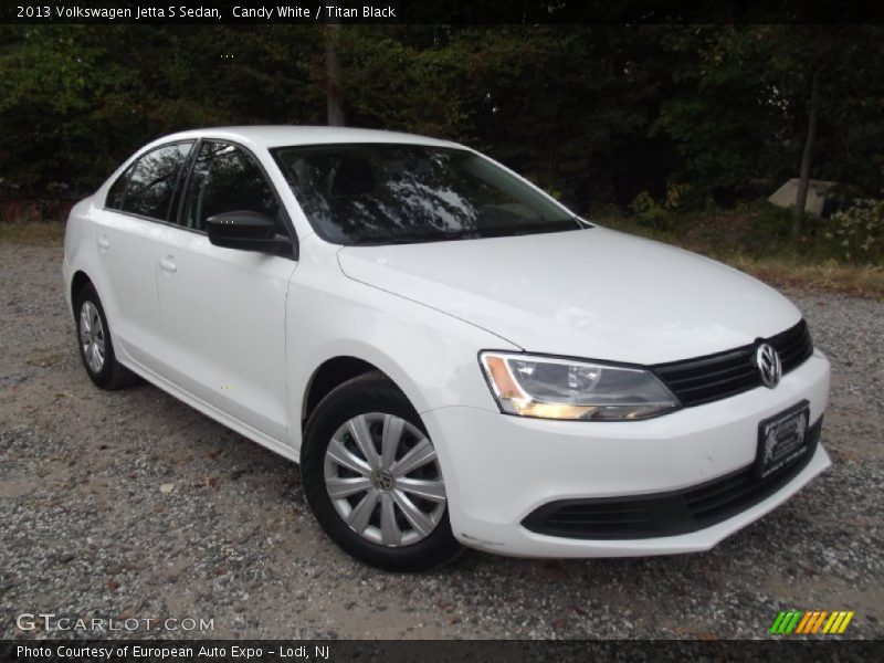 Candy White / Titan Black 2013 Volkswagen Jetta S Sedan