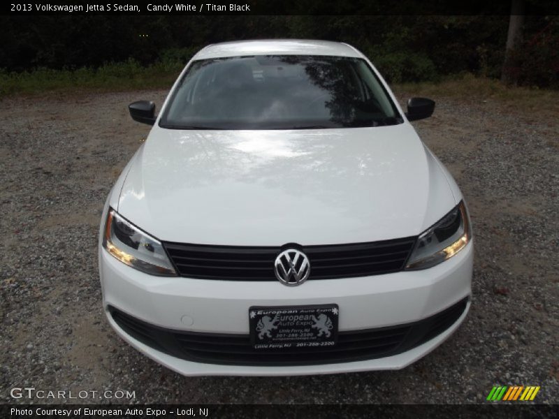 Candy White / Titan Black 2013 Volkswagen Jetta S Sedan