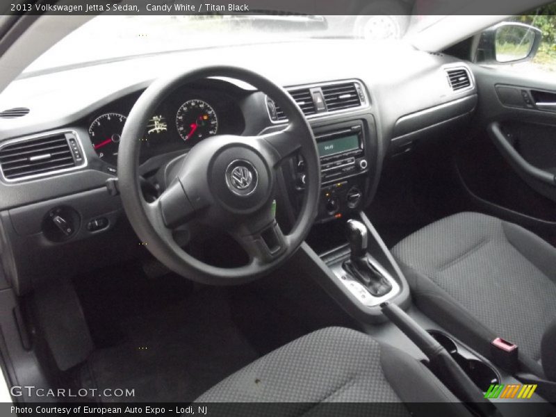 Candy White / Titan Black 2013 Volkswagen Jetta S Sedan